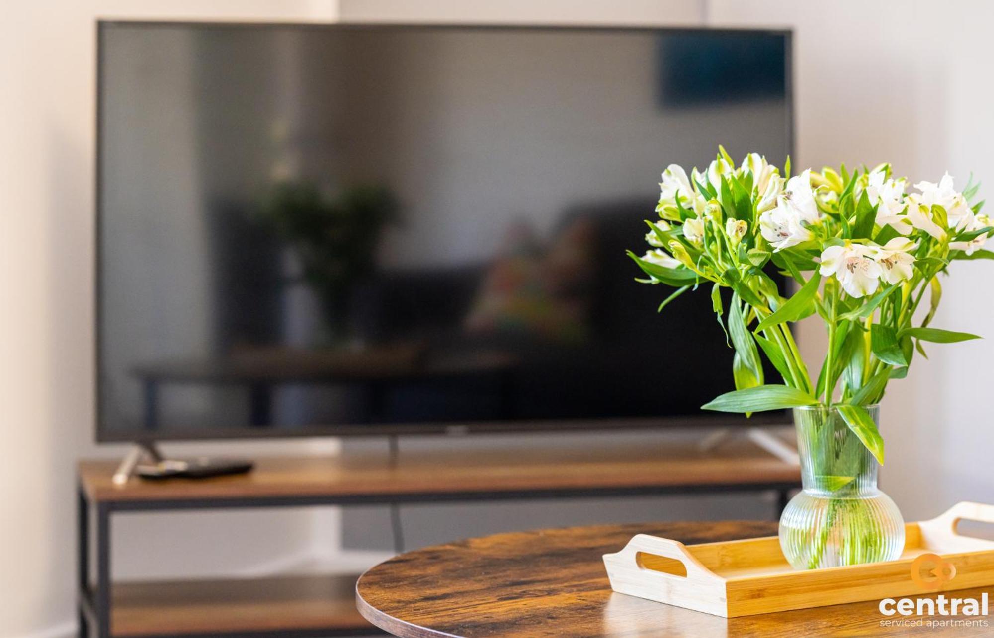 דאנדי Central Serviced Apartments - 2 Bedroom - Free Street Parking - Fast Wifi - Smart Tvs In All Rooms - Ground Level - Family Neighbourhood - 3 X Double Beds - Heating 24-7 - Trade Stays - Weekly & Monthly Offers מראה חיצוני תמונה