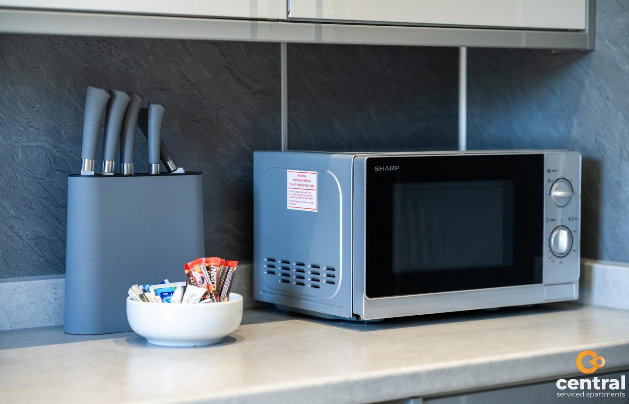 דאנדי Central Serviced Apartments - 2 Bedroom - Free Street Parking - Fast Wifi - Smart Tvs In All Rooms - Ground Level - Family Neighbourhood - 3 X Double Beds - Heating 24-7 - Trade Stays - Weekly & Monthly Offers מראה חיצוני תמונה